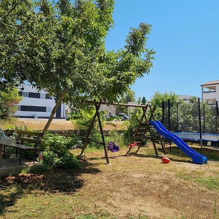 Apartmani Bellevue Vir Esterno foto