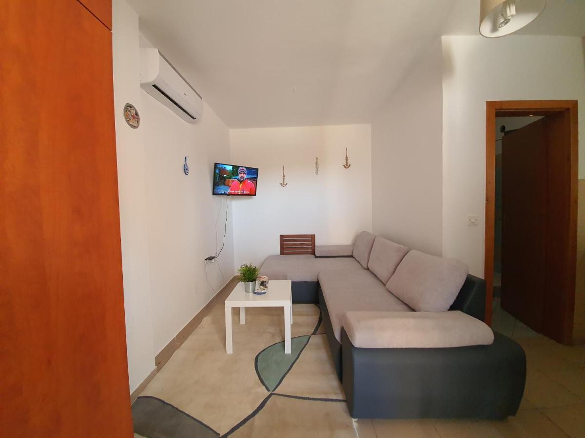 Apartmani Bellevue Vir Esterno foto