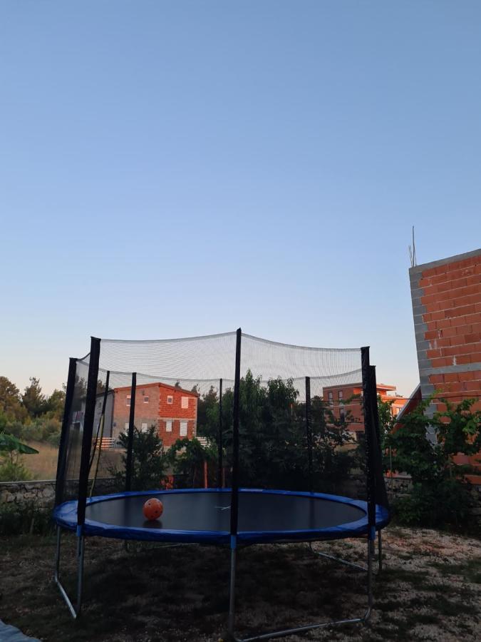 Apartmani Bellevue Vir Esterno foto
