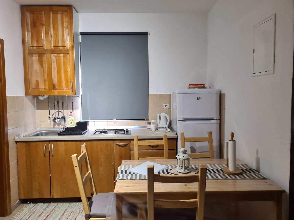 Apartmani Bellevue Vir Esterno foto